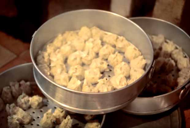 Chicken Dumplings Or Meat Balls - Delicious Street Food in Kolkata
