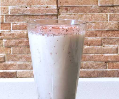 Recipe: A Healthy Oats Milkshake
