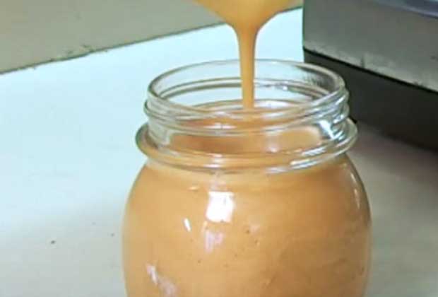 Recipe: 5-Minute Peach Smoothie