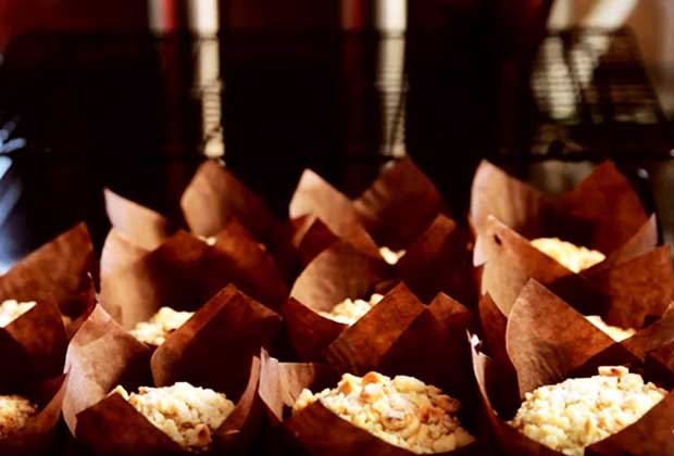 Recipe: Nutty Streusel Muffins For Your Tea Party
