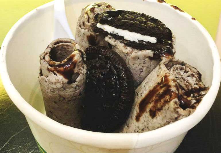 DIY Food: Oreo Ice-Cream Rolls