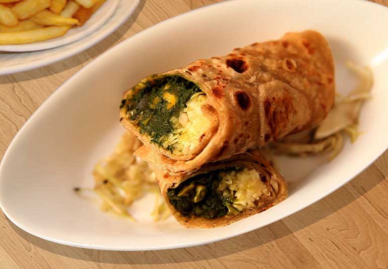 Quick Spinach, Corn & Cheese Roll