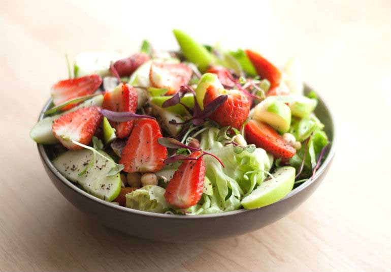 10 Salads To Add Some Crunch To Your Summer Diet