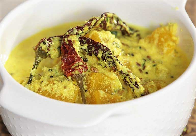 Mor Kuzhambu Recipe: South Indian Yoghurt Curry